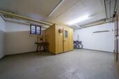 Zimmer vorne2 - Großzügiges Souterrain zum Selbstausbau!
