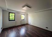 Zimmer Haus groß - 