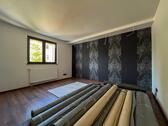 Zimmer EG Haus klein - 8 Zimmer Doppelhaus in Neuendettelsau