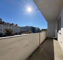 Leerstehend! Renovierungsbedürftige Wohnung mit Balkon in Nürnberger Nordstadt