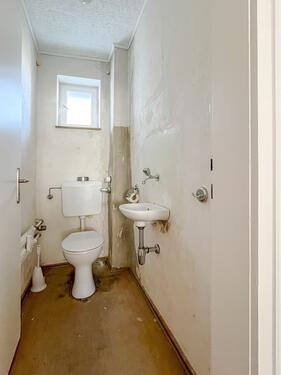 WC - 