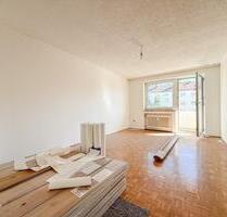 Leerstehend! Renovierungsbedürftige Wohnung mit Balkon in Nürnberger Nordstadt
