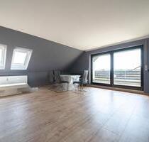 Großzügige Wohnung mit sonniger Dachloggia, Einbauküche und Garage! - Roth 10809576143