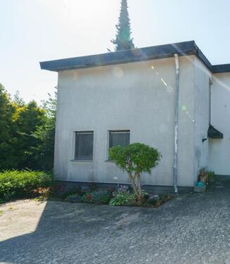 Ansicht - Charmantes Häuschen in Hinterhauslage mit Garten & Terrasse