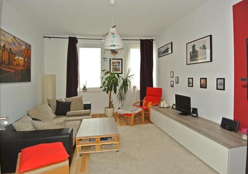 Wohnzimmer - Komplett sanierte Wohnung an der Fürthermare