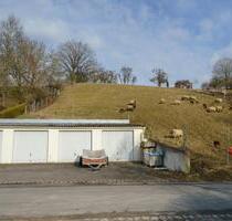 Baugrundstück mit 4 Einzelgaragen für Einfamilienhaus mit landwirtschaftlicher Fläche - Wilhelmsdorf 10809575181