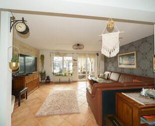 Gepflegtes Reihenmittelhaus in bevorzugter Lage und ruhiger Umgebung - Nürnberg 10809564000