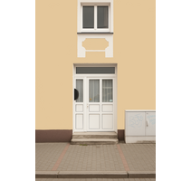 BÜRO - LADENFLÄCHE - GEWERBEEINHEIT IM EG - MIT - VERKAUFS-ARBEITS-RAUM - 2 NEBENRÄUME UND TOILETTE - BÜTZOW - STADTZENTRUM