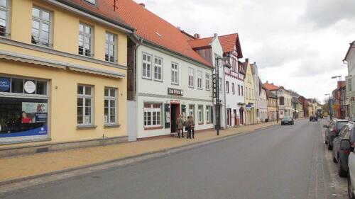 LANGESTRAßE - 