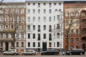 Hausansicht - Dachgeschoßwohnung mit 128,00 m&sup2; in Berlin zum Kaufen