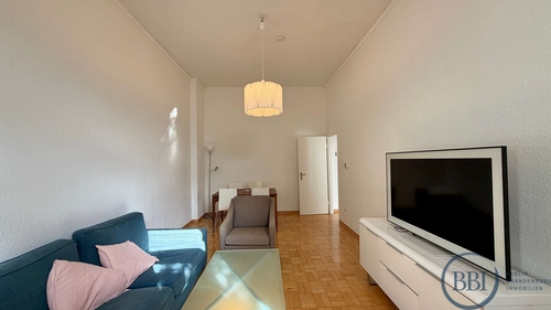 Wohnzimmer - 2 Zimmer Etagenwohnung in Berlin