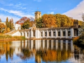 Rudolph-Wilde-Park mit Rathaus - 