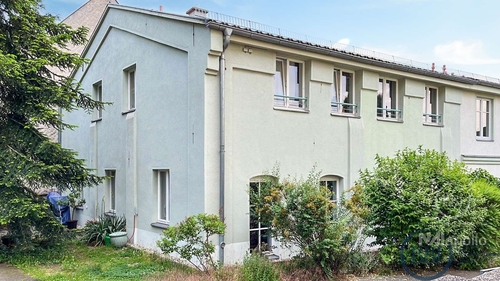 Hausansicht - Zwei vermietete Wohneinheiten im Reihenhaus mitten in Berlin-Kaulsdorf