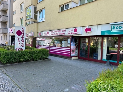 Ladenansicht - Bezugsfrei: 511 m² Ladenfläche mit 12 eigenen Stellplätzen an der Hauptstraße Schöneberg