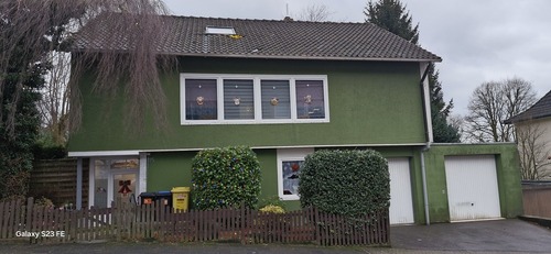20241218_153400 - Freistehendes 1 Fam.-Haus mit 2 Garagen in Remscheid-City