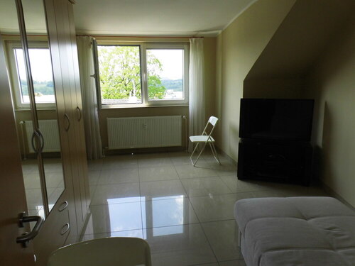 DSCI0038 - 4- Zimmerwohnung mit 90,00 m&sup2; in Remscheid zur Miete