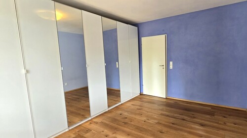 Bietet Platz für den großen Kleiderschrank - 