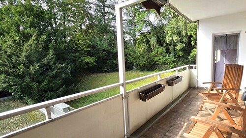 Auf der sonnigen Loggia - 