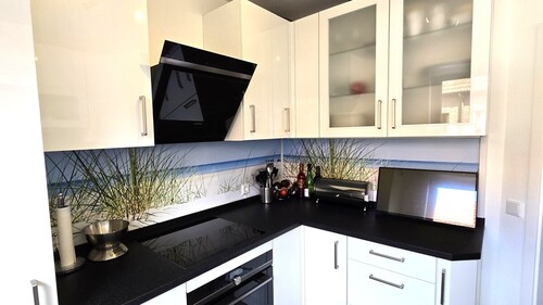 Eine moderne Einbauküche - 