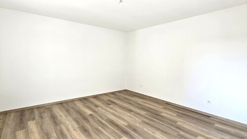 Platz für einen großen Kleiderschrank - 