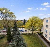 Wohnen nahe Ortskern & U-Bahn – freie Wohnung mit Balkon - Berlin