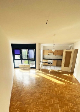 Wohnzimmer+Küche - 1.5 Zimmer Etagenwohnung zur Miete in Berlin