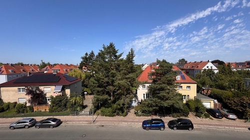 Balkonblick - freie Wohnung mit Top Verkehrsanbindung, im Grünen, nahe Tempelhofer Feld