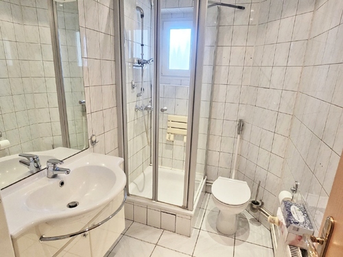 Bad-aktuell_1 - 4 Zimmer 4- Zimmerwohnung zum Kaufen in Berlin