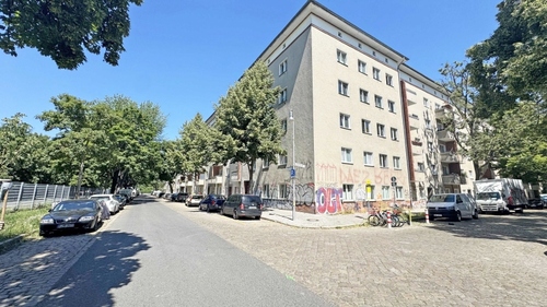 Seitenansicht - freie Wohnung , direkt am Flugfeld Tempelhof