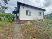 Vorderansicht - schönes Baugrundstück mit kleinem Bestandshaus