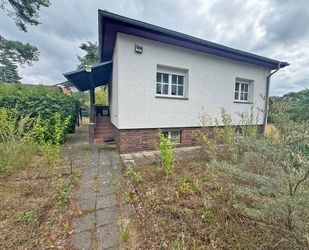 schönes Baugrundstück mit kleinem Bestandshaus - Eichwalde