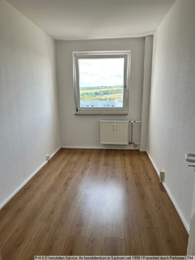 Blick Zimmer - 3 Zimmer 3- Zimmerwohnung zur Miete in Dresden