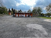Blick vom Parkplatz auf Objekt - Gaststätte, Restaurant, Lokal in Dippoldiswalde zum Kaufen