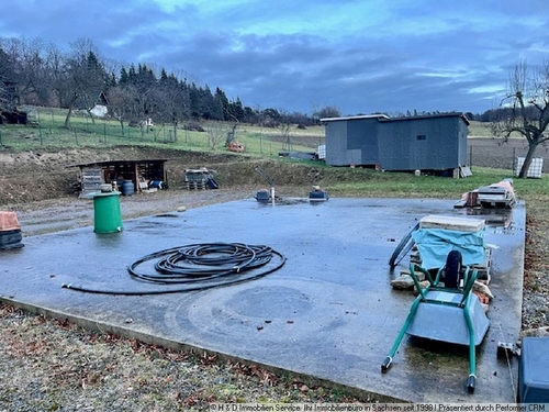 Blick Fundamentplatte - Grundstück zum Kaufen in Glashütte