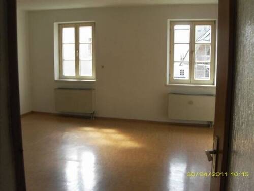Bild 12. OG Schlafen - 1 Zimmer Mehrfamilienhaus, Wohnhaus zum Kaufen in Tittmoning