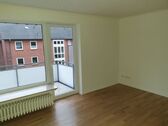 Wohnzimmer - 4 Zimmer 4- Zimmerwohnung zur Miete in Flensburg