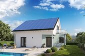 Gartenansicht mit PV-Anlage - Günstiger bauen als je zuvor - mit einem Allkauf Ausbauhaus!