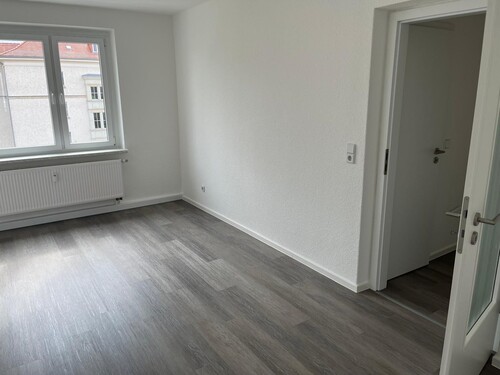 WhatsApp Image 2026-04-07 at 0 - 2 Zimmer Etagenwohnung in Dresden