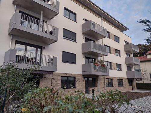 IMG_20220923_181448017_HDR - Moderne 2-Zimmer-Wohnung mit Designbelag, Balkon und bodentiefer Dusche