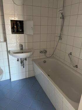 WhatsApp Image 2025-12-10 at 1 - 4 Zimmer Etagenwohnung zur Miete in Dresden