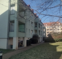 Striesen: 2-Zimmer-Wohnung mit Balkon und Tageslichtbad in ruhiger Lage - Dresden Striesen-Süd