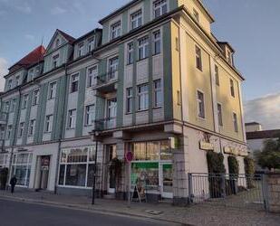 Ladenbüro in Radebeul-West, direkt gegenüber vom S-Bahn-Haltepunkt