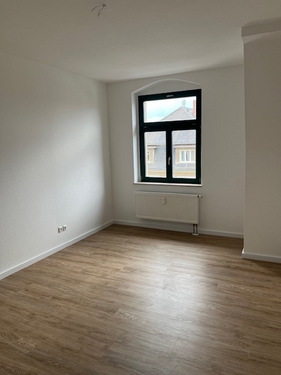 SZ - 2 Zimmer Etagenwohnung in Dresden