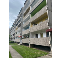 Balkonwohnung und neuem Designbelag ( mit WBS-Schein) - Dresden Strehlen