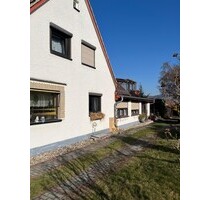 Doppelhaushälfte in Dresden-Kaditz mit großem Garten und Blick auf die Radebeuler Weinberge