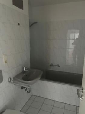 WhatsApp Image 2025-12-16 at 1 - 2 Zimmer Etagenwohnung in Dresden