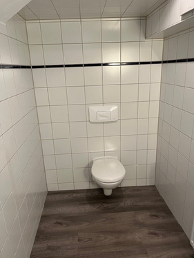 WC - 