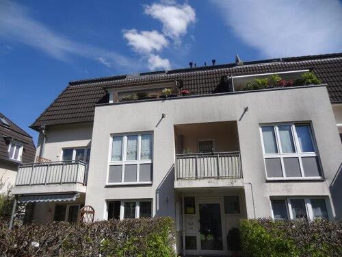 Am Putjatinpark 7 001 - Kleinzschachwitz: schöne 2-Zimmer-Wohnung mit Balkon und TG