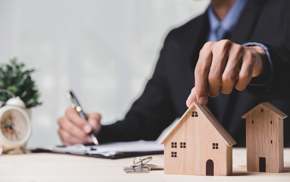 Immobilienprojekte erfolgreich umsetzen: So finden Sie qualifizierte Bauleiter und Architekten