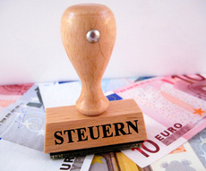 Steuern sparen beim Umzug - büro einkommen einkommenssteuer erklärung farbe finanzen holzstempel inkasso mahnung stempel steuer steuererklärung steuern unzustellbar.